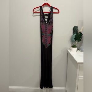 Super cute dress with back cut out, size S